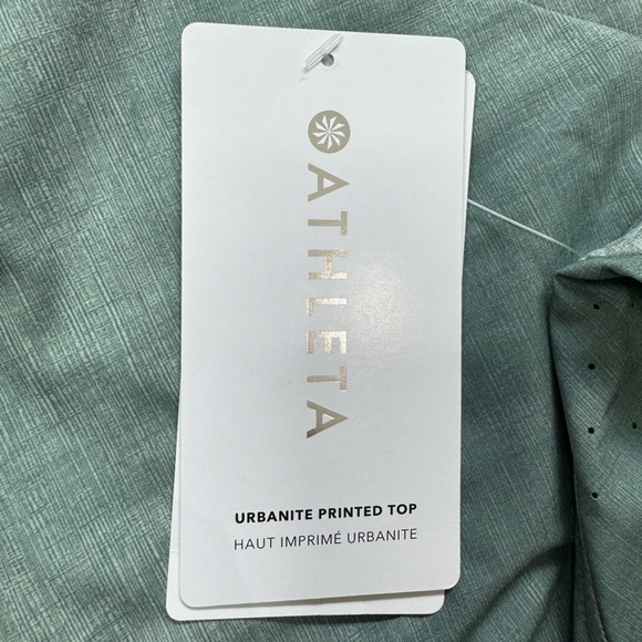Athleta Urbanite Printed Top size M NWT - Picture 8 of 13